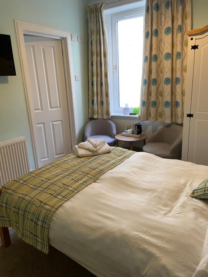 West Loch House Hotel Tarbert  Exterior photo